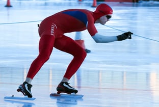 Lars Kvaalen ice skating-min-2-min (1)