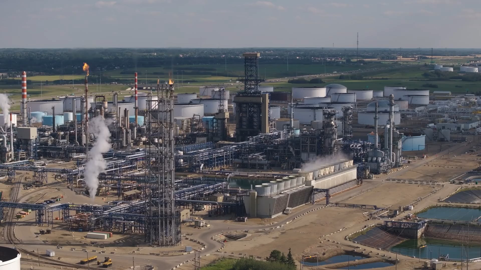 onshore-drone-video-hero-30fps-still